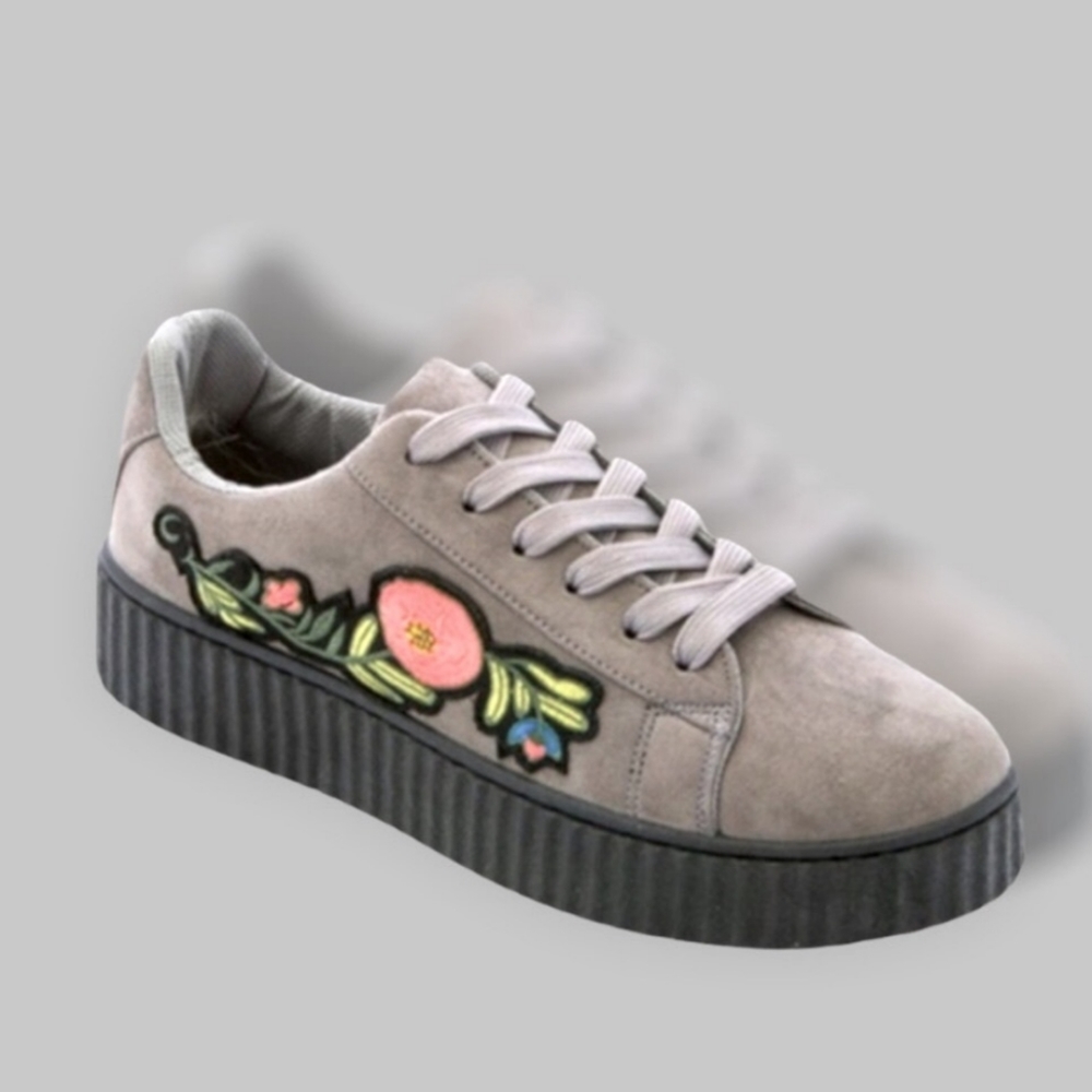 🛑BOGO🆕Women’s Suede Embroidered Casual Shoe